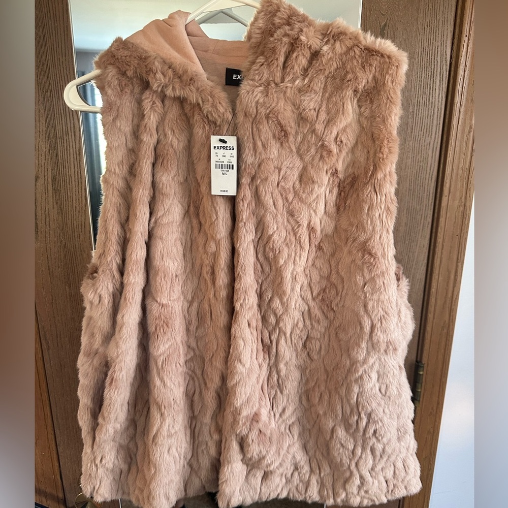 Express fur vest